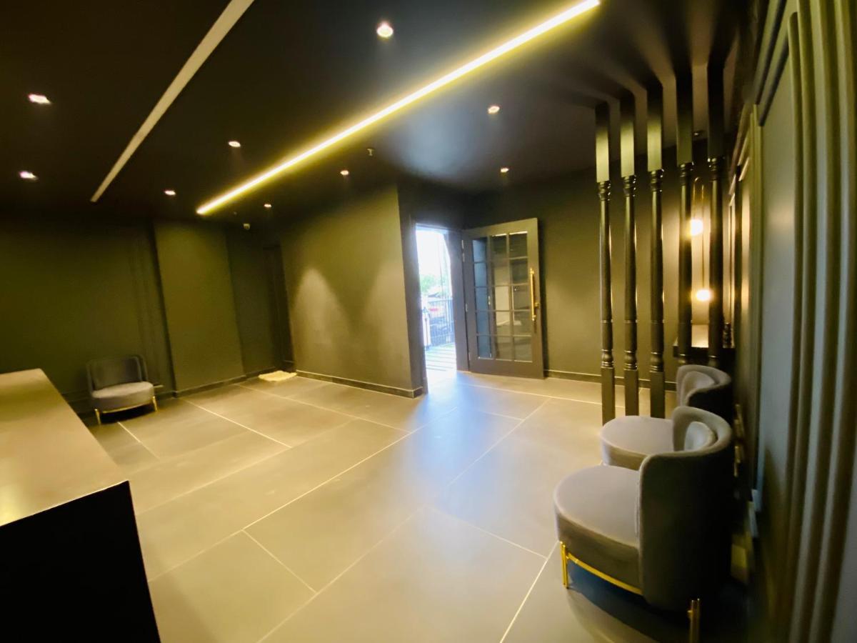 Madhav'S Lap Of Luxury Hotel Moradabad Exterior photo